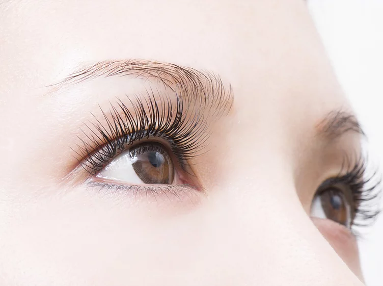 まつ毛エクステンション